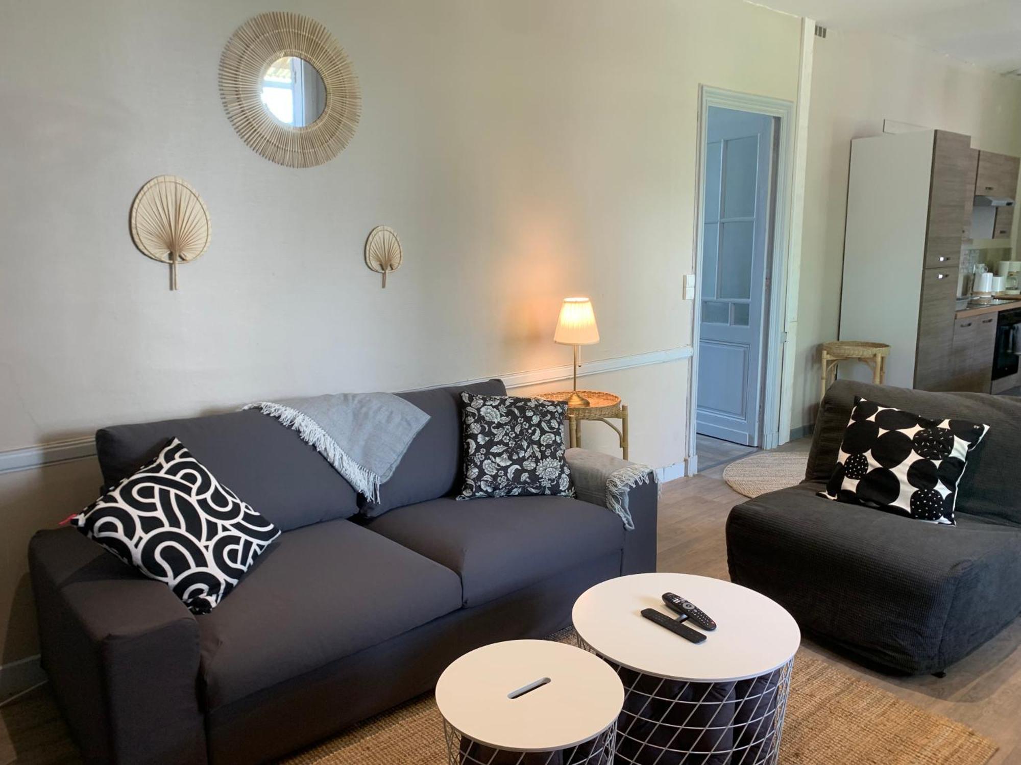 Jolie Medocaine Avec Jardin Apartment Saint-Estèphe Exterior foto